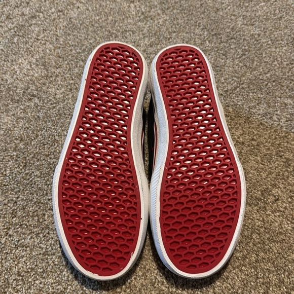 In-N-Out Burger Slip-On Shoes NWOT Black Red Drink Cup Streetwear Unisex W8.5/M7 - Picture 4 of 9